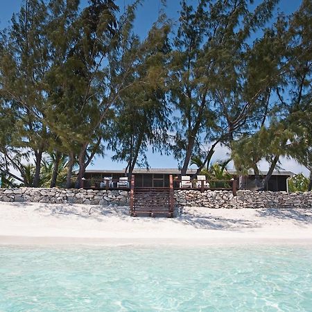 Hollywood Beach Suites Turks And Caicos Whitby Konforlar fotoğraf