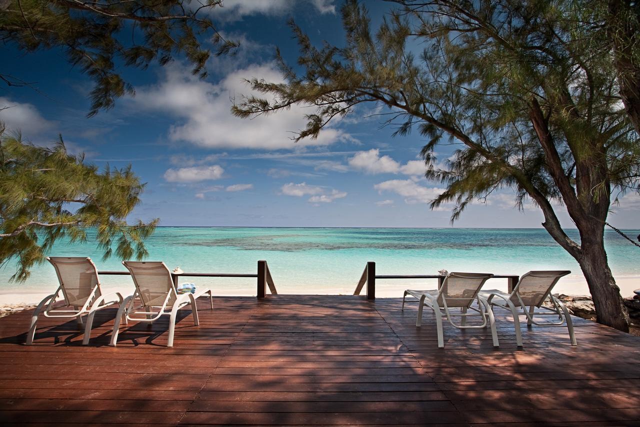 Hollywood Beach Suites Turks And Caicos Whitby Konforlar fotoğraf